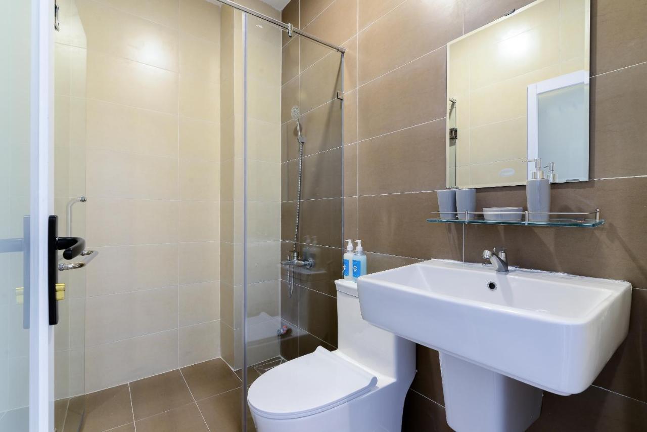 Cozrum Homes - Rivera Corner Apartment Ho Chi Minh City